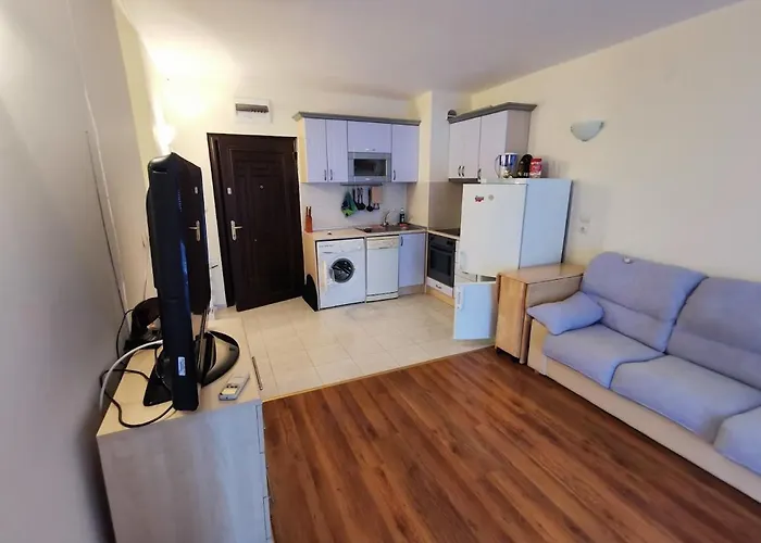 In Semiramida Gardens Sunny Апарт-готель 3*