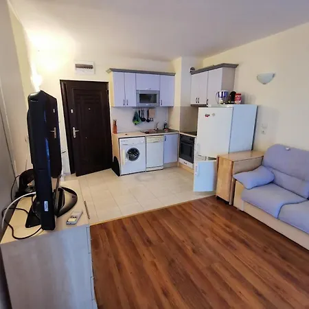 In Semiramida Gardens Sunny 公寓式酒店 3*