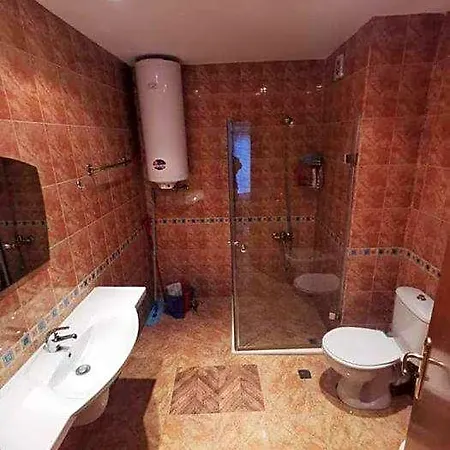 In Semiramida Gardens Sunny 3* ساني بيتش