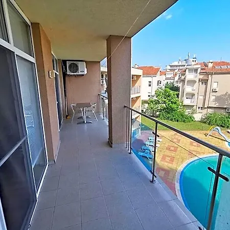 In Semiramida Gardens Sunny ساني بيتش